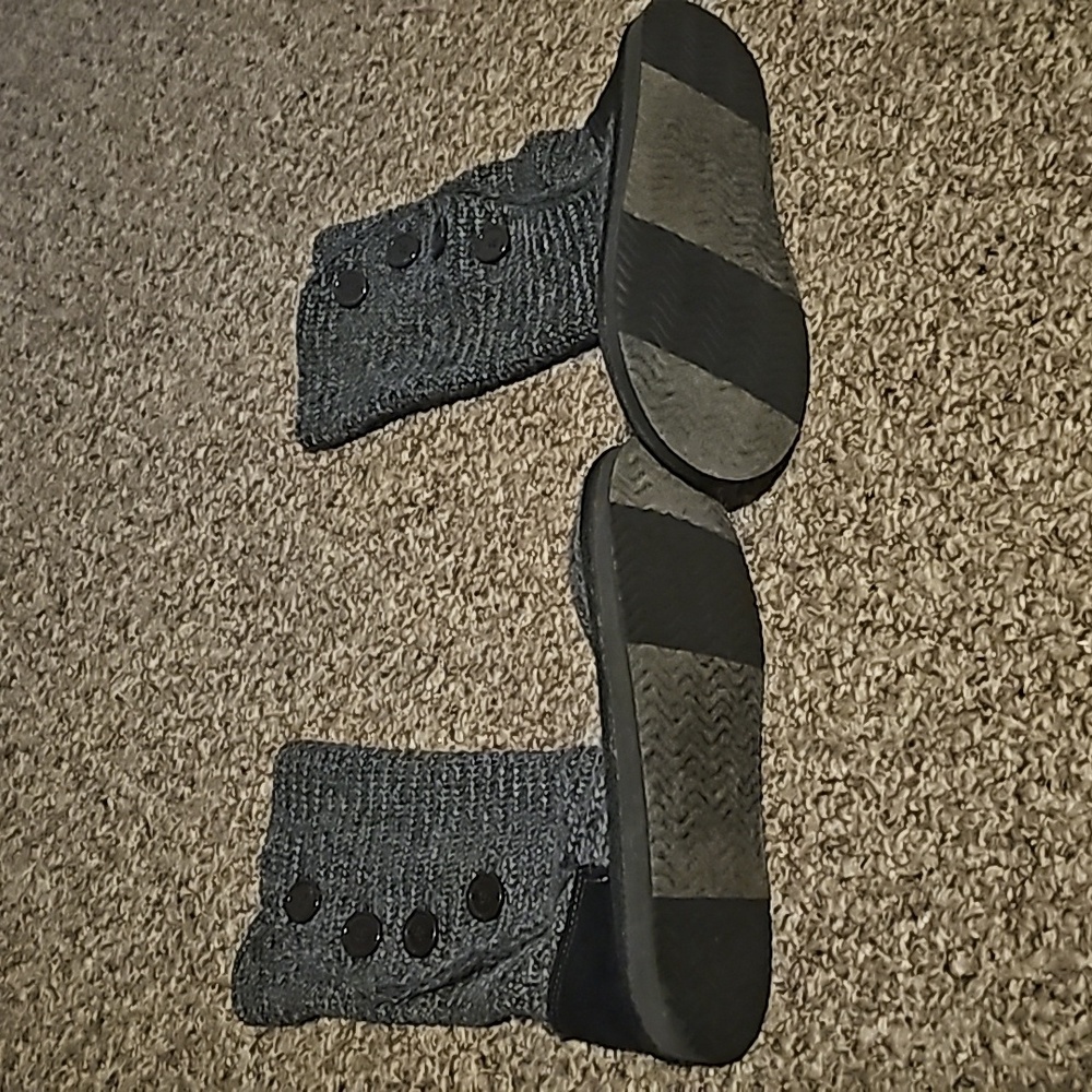 Dark gray slip on sweater boots